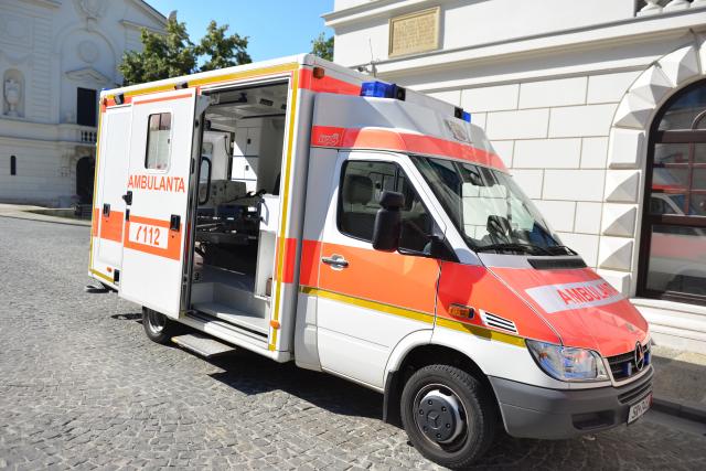Două ambulanţe medicalizate au fost donate de Crucea Roşie Bavaria